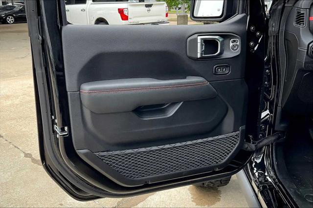 new 2025 Jeep Gladiator car, priced at $58,945