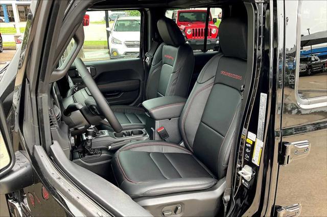 new 2025 Jeep Gladiator car, priced at $58,945