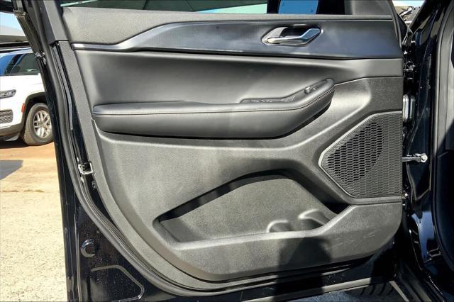 new 2025 Jeep Grand Cherokee car, priced at $43,375