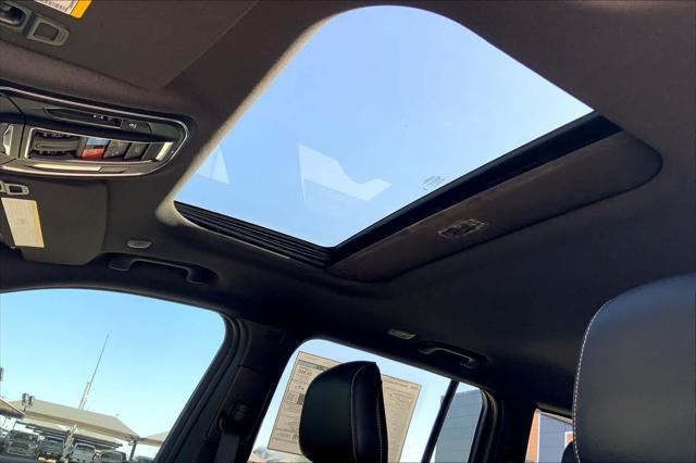 new 2025 Jeep Grand Cherokee car, priced at $43,375
