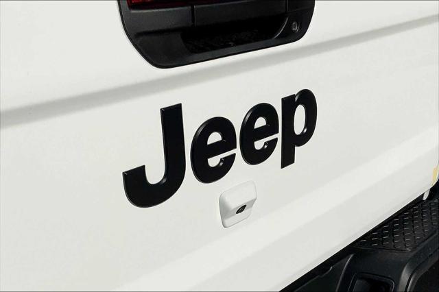 new 2025 Jeep Gladiator car, priced at $40,790