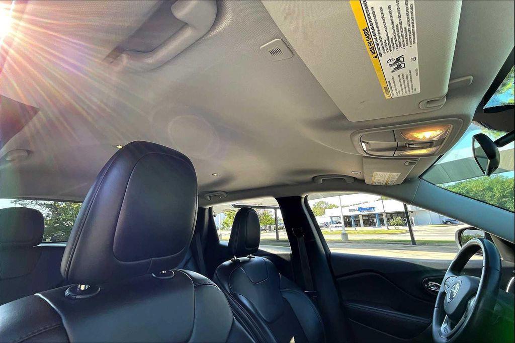 used 2019 Jeep Cherokee car, priced at $9,200