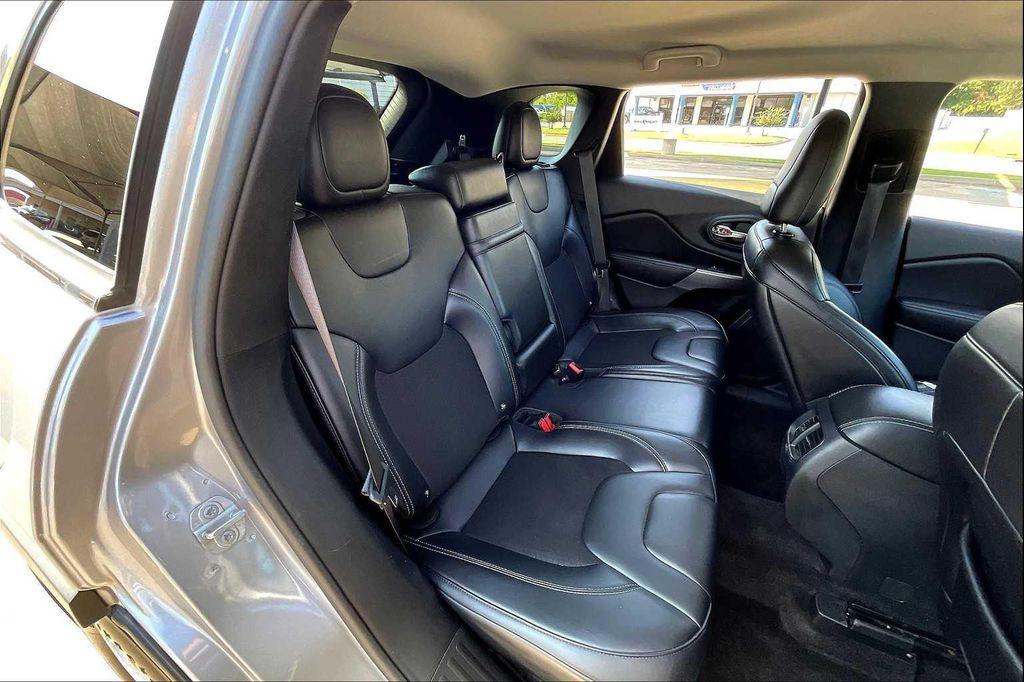 used 2019 Jeep Cherokee car, priced at $9,200
