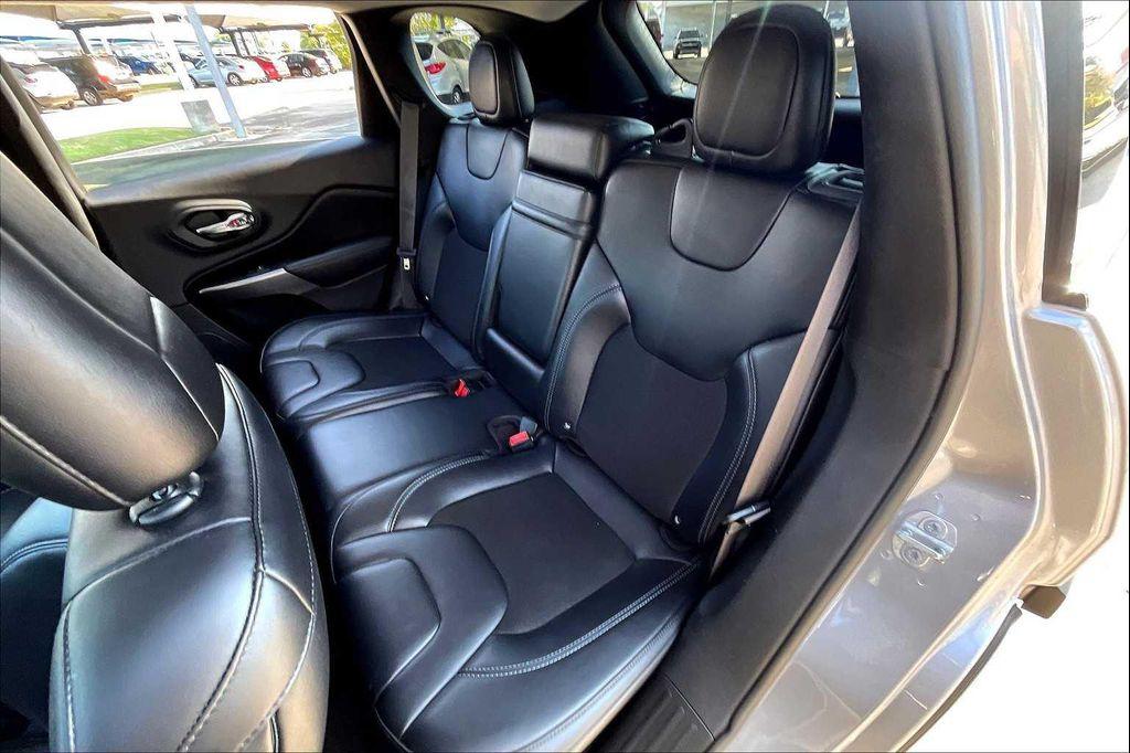 used 2019 Jeep Cherokee car, priced at $9,200