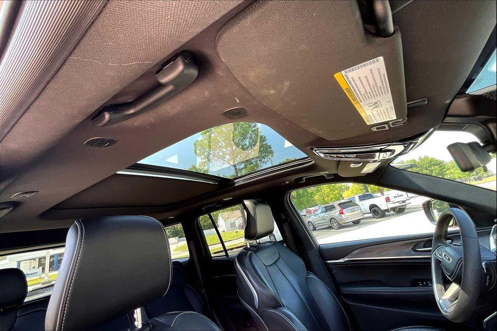 used 2023 Jeep Grand Cherokee car, priced at $33,499