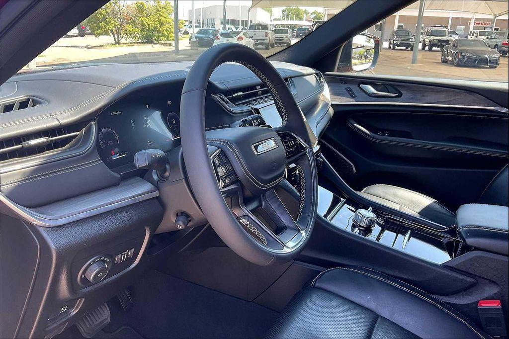 used 2023 Jeep Grand Cherokee car, priced at $33,499