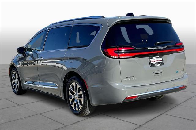 new 2025 Chrysler Pacifica car, priced at $61,975