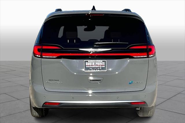 new 2025 Chrysler Pacifica car, priced at $61,975