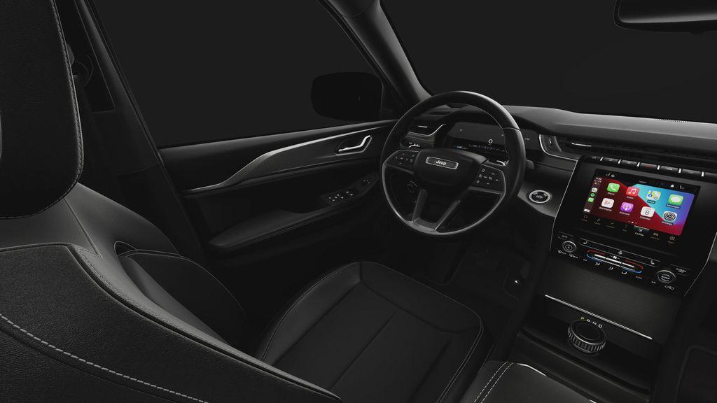 new 2025 Jeep Grand Cherokee car, priced at $41,035
