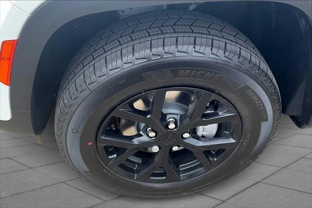 new 2025 Jeep Grand Cherokee car, priced at $44,130