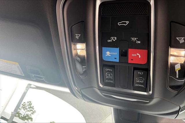 new 2025 Jeep Grand Cherokee car, priced at $44,130