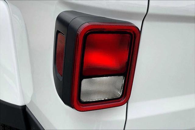 new 2025 Jeep Gladiator car, priced at $49,590
