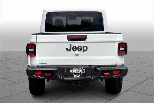 new 2025 Jeep Gladiator car, priced at $55,125