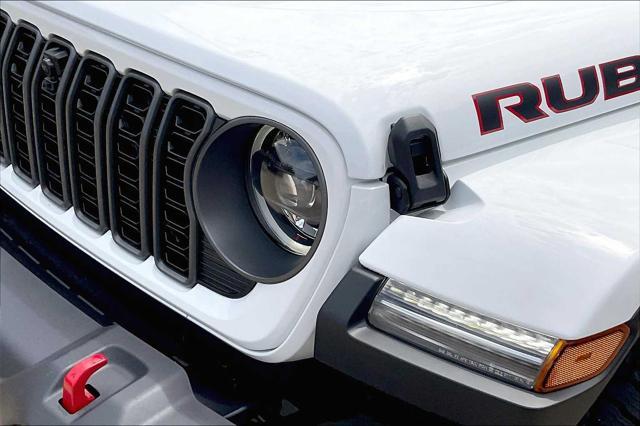 new 2025 Jeep Gladiator car, priced at $55,125