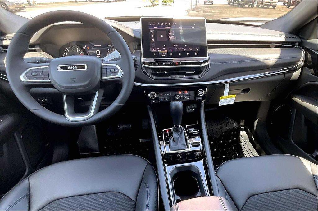 new 2025 Jeep Compass car, priced at $30,100