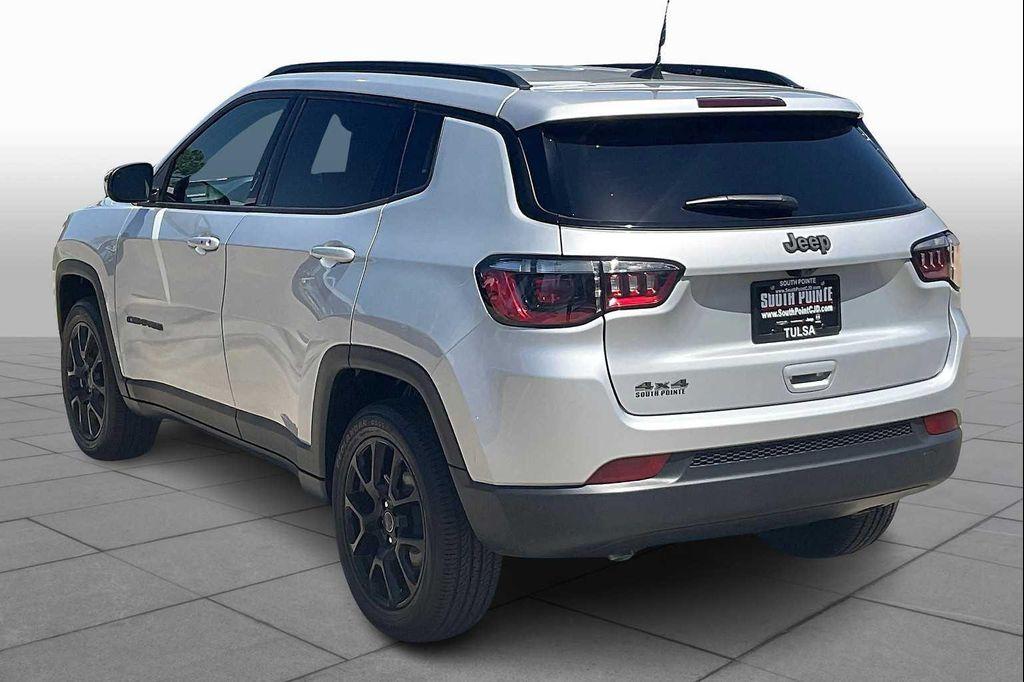 new 2025 Jeep Compass car, priced at $30,100