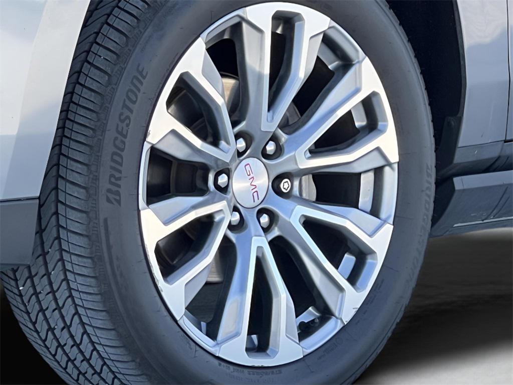 used 2022 GMC Yukon car, priced at $44,187