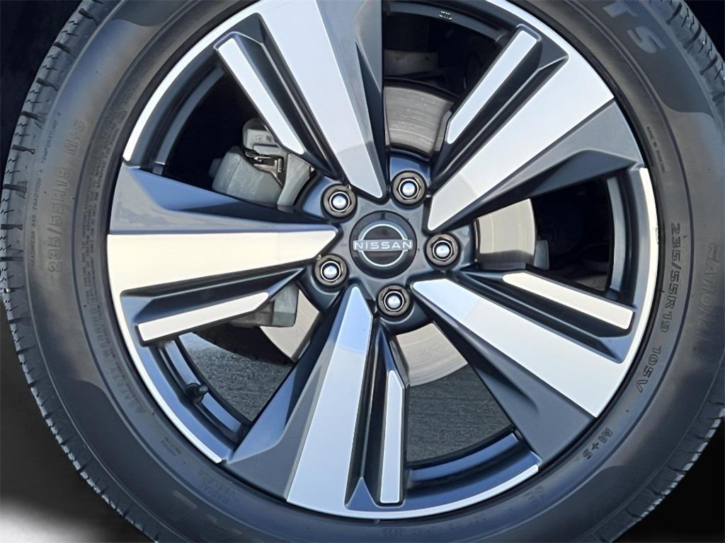 used 2022 Nissan Rogue car, priced at $22,599