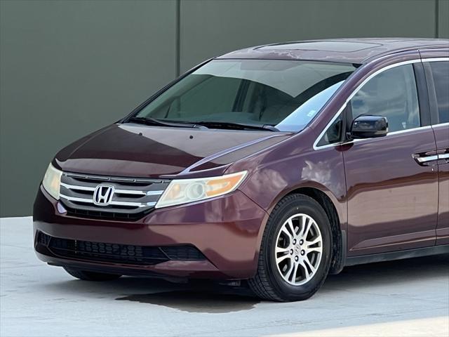 used 2013 Honda Odyssey car, priced at $6,990