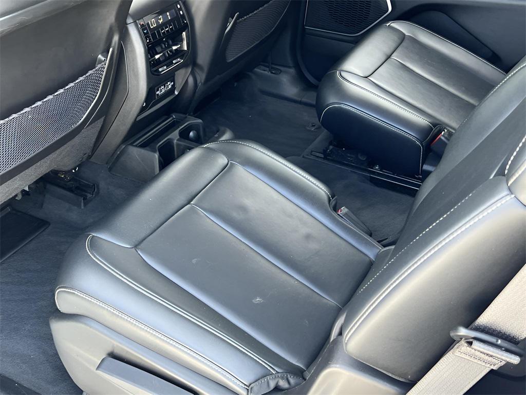 used 2021 Jeep Grand Cherokee L car, priced at $25,978