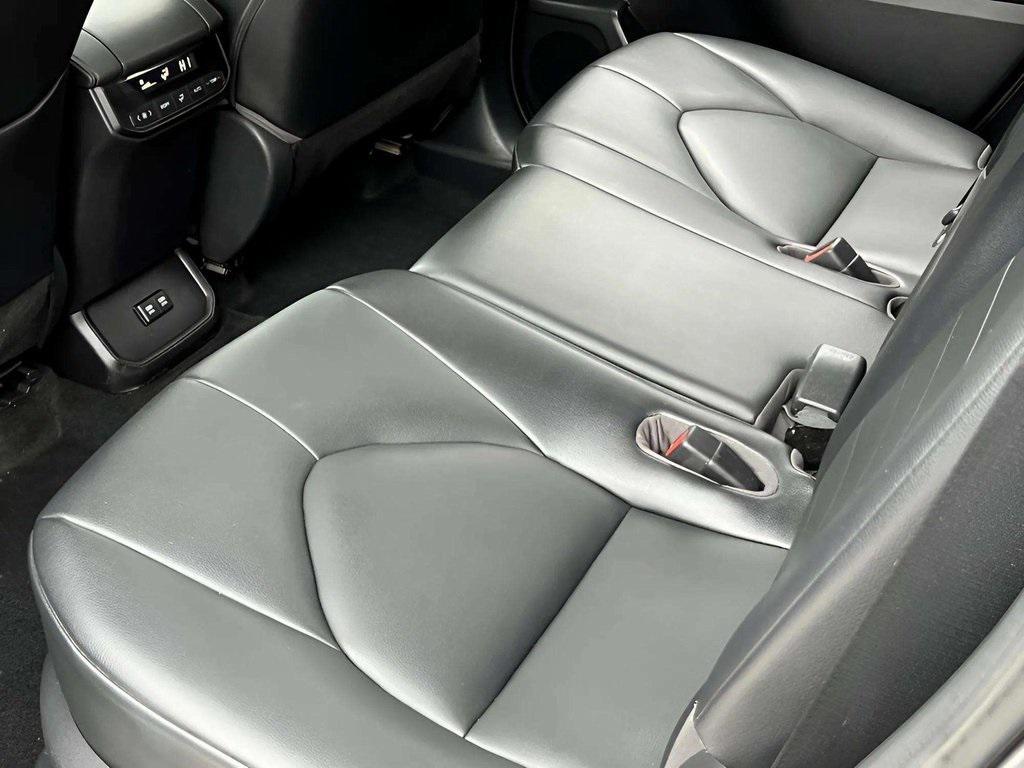 used 2020 Toyota Highlander Hybrid car, priced at $31,910