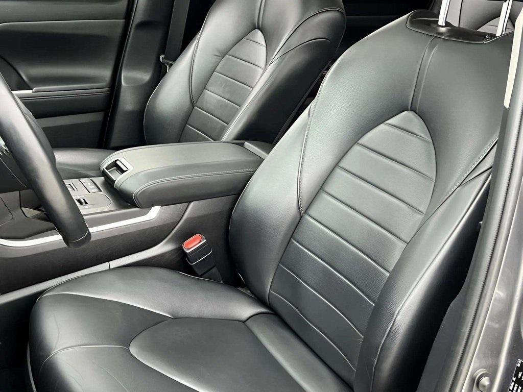 used 2020 Toyota Highlander Hybrid car, priced at $31,910