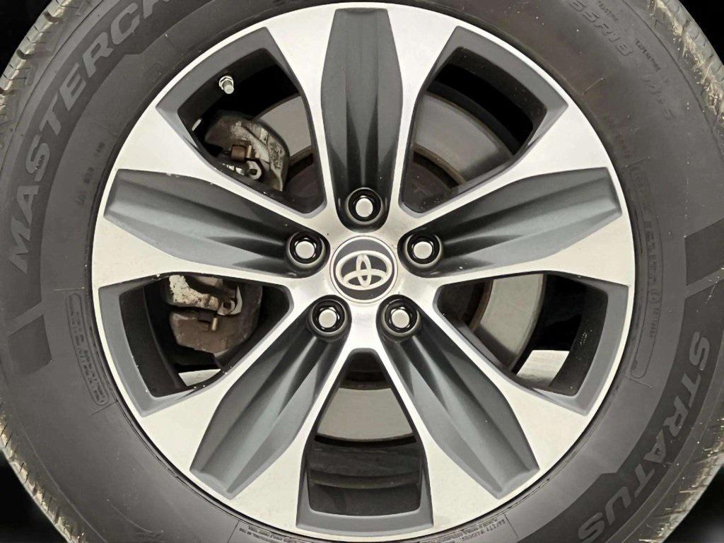 used 2020 Toyota Highlander Hybrid car, priced at $31,910