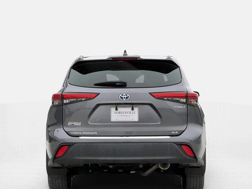 used 2020 Toyota Highlander Hybrid car, priced at $31,910