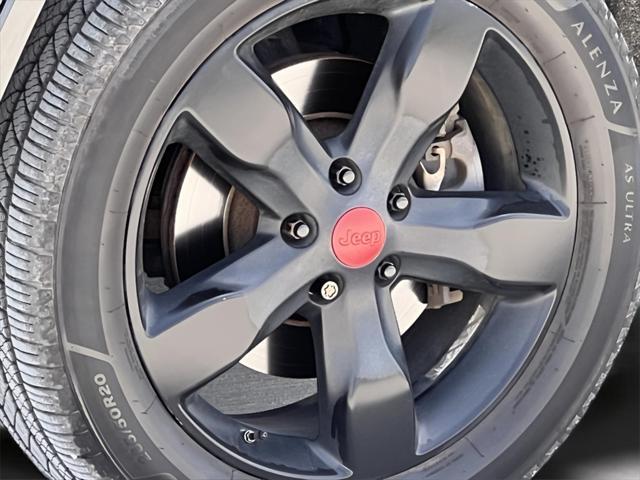 used 2015 Jeep Grand Cherokee car, priced at $14,865