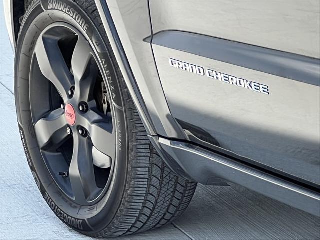 used 2015 Jeep Grand Cherokee car, priced at $14,865