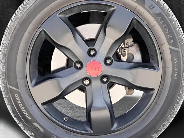 used 2015 Jeep Grand Cherokee car, priced at $14,865