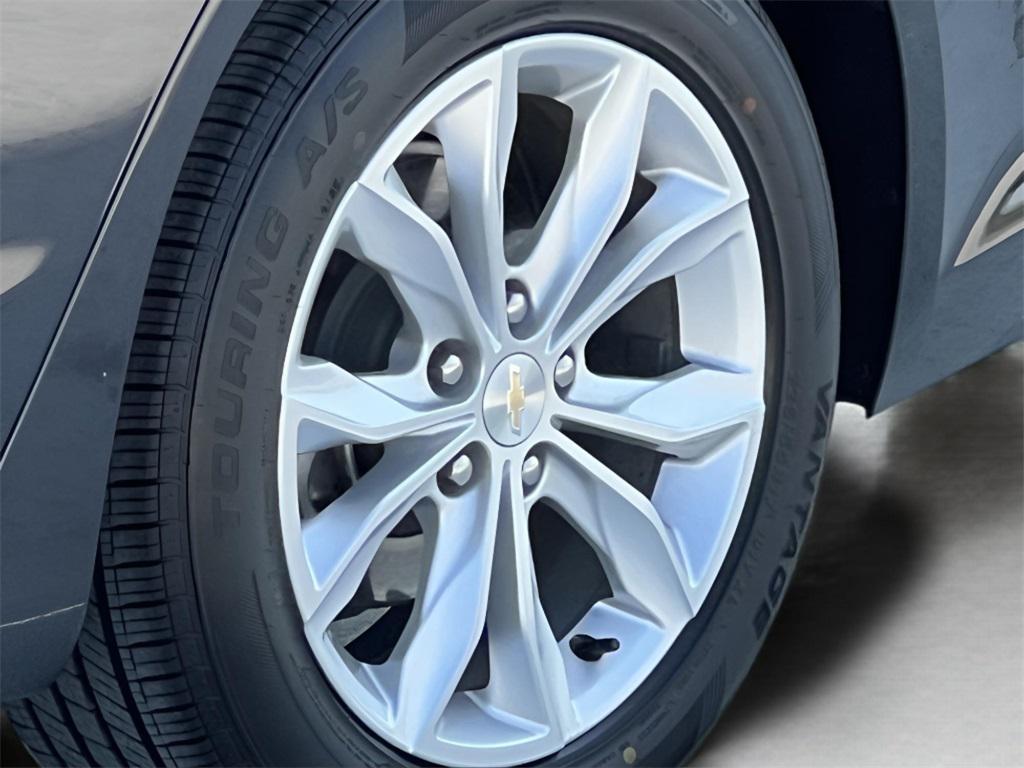 used 2023 Chevrolet Malibu car, priced at $17,864