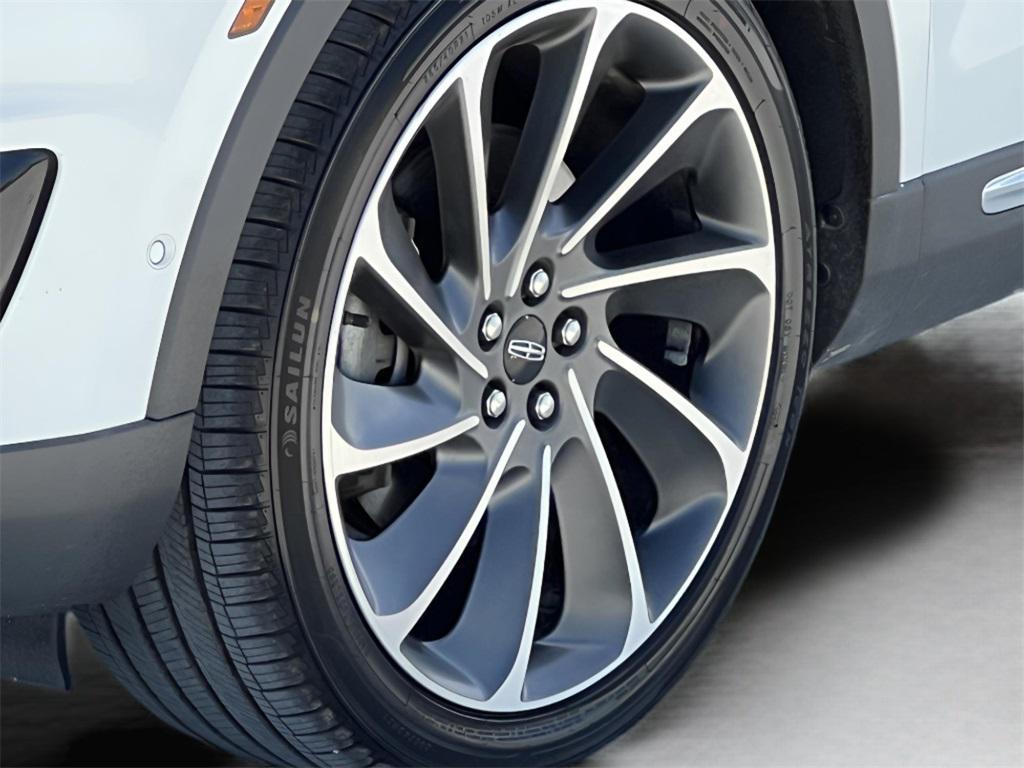 used 2020 Lincoln Nautilus car, priced at $23,377