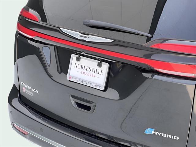 used 2022 Chrysler Pacifica Hybrid car, priced at $22,700