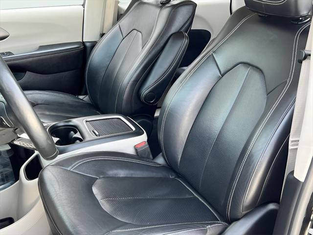used 2022 Chrysler Pacifica Hybrid car, priced at $22,700