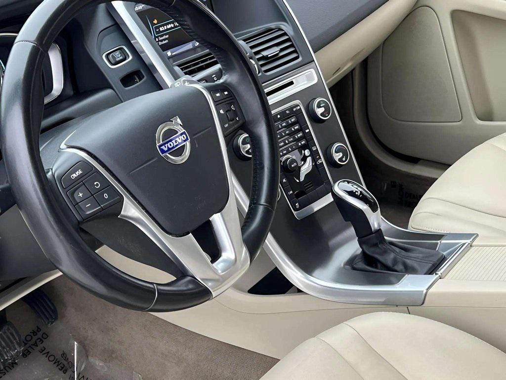 used 2015 Volvo XC60 car, priced at $11,564