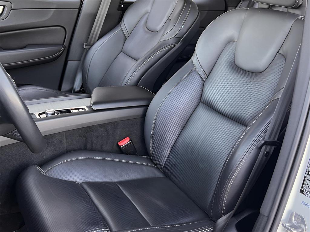 used 2021 Volvo XC60 car, priced at $28,197