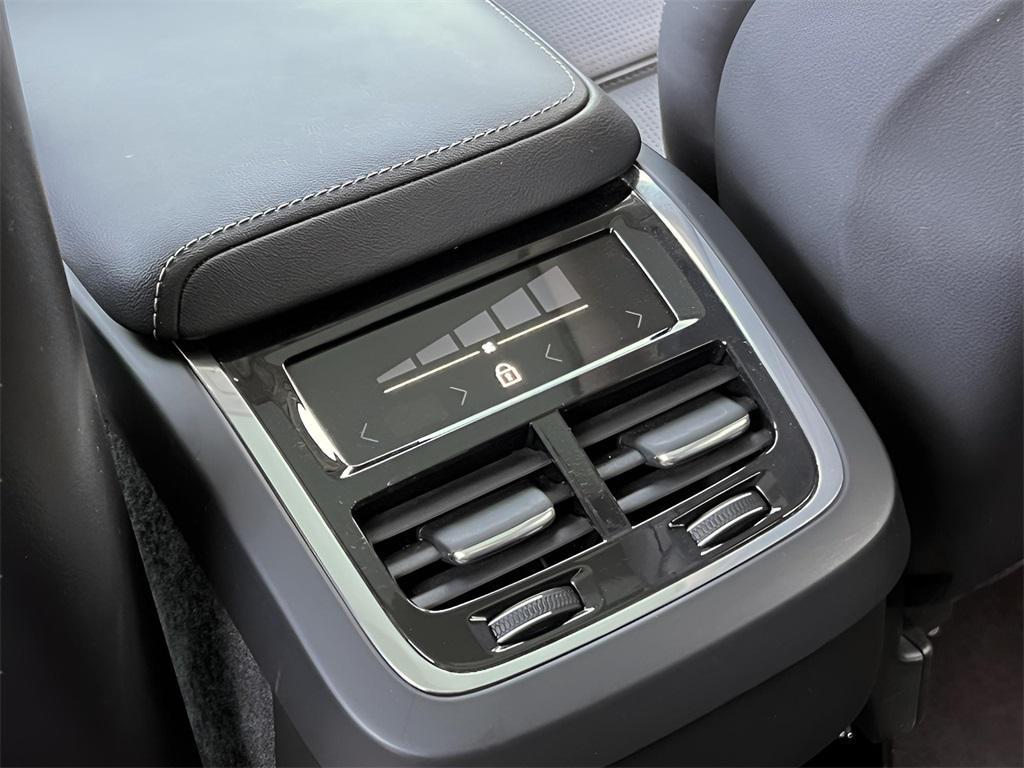 used 2021 Volvo XC60 car, priced at $28,197