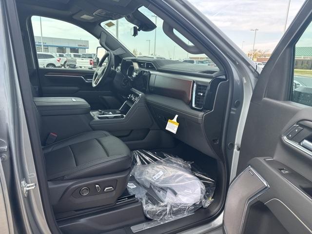 new 2026 GMC Sierra 3500 car, priced at $81,225