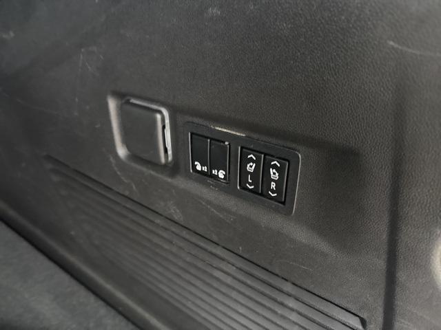 used 2021 Chevrolet Suburban car, priced at $43,995