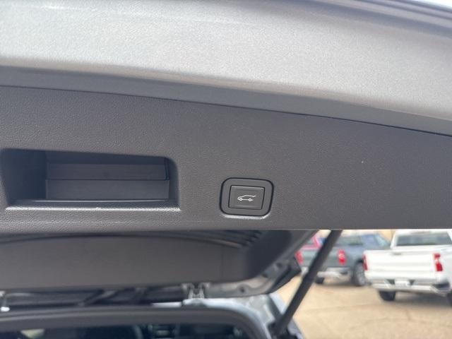 new 2026 Chevrolet Traverse car, priced at $44,920