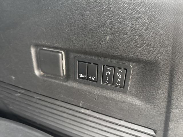 used 2021 GMC Yukon XL car, priced at $40,999