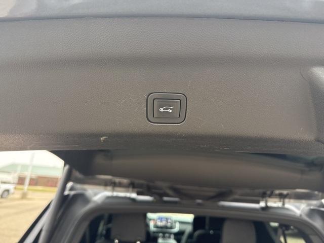 used 2021 GMC Yukon XL car, priced at $40,999