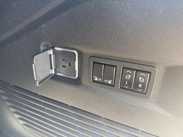 used 2021 Chevrolet Tahoe car, priced at $49,995