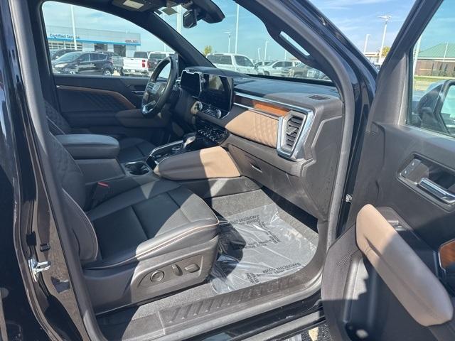 used 2024 GMC Canyon car, priced at $45,236