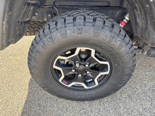 used 2021 Jeep Gladiator car, priced at $28,489