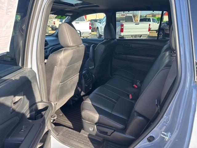 used 2022 Honda Pilot car, priced at $30,994