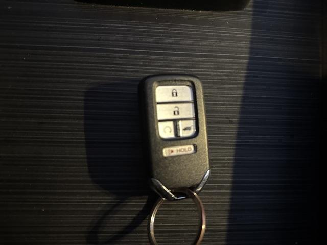 used 2022 Honda Pilot car, priced at $30,994