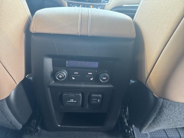 used 2023 Chevrolet Traverse car, priced at $37,650