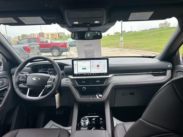 new 2025 Ford Explorer car, priced at $52,854